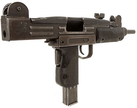 uzi_9.jpg